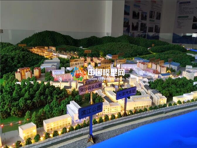 大洋鎮(zhèn)小城鎮(zhèn)環(huán)境整治沙盤模型