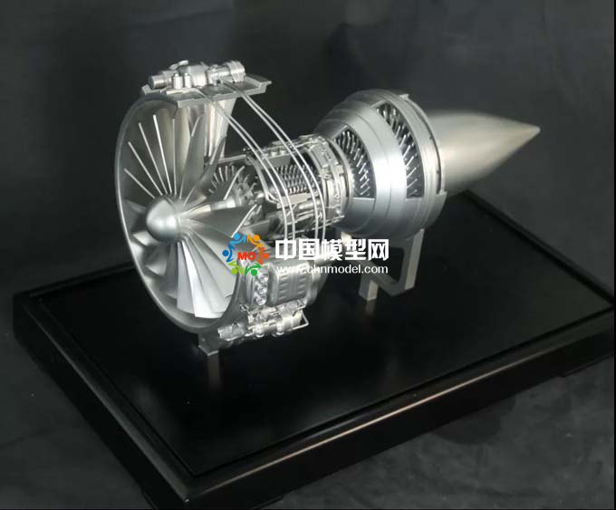 航天發(fā)動機模型