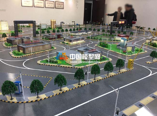 南京大學(xué)智能交通沙盤模型讓出行更智慧