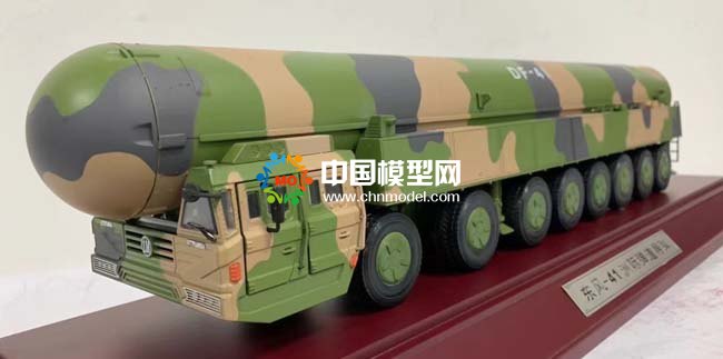 東風(fēng)系列導(dǎo)彈模型