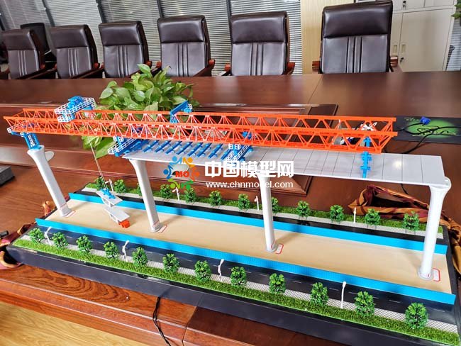 節(jié)段拼裝架橋機(jī)模型