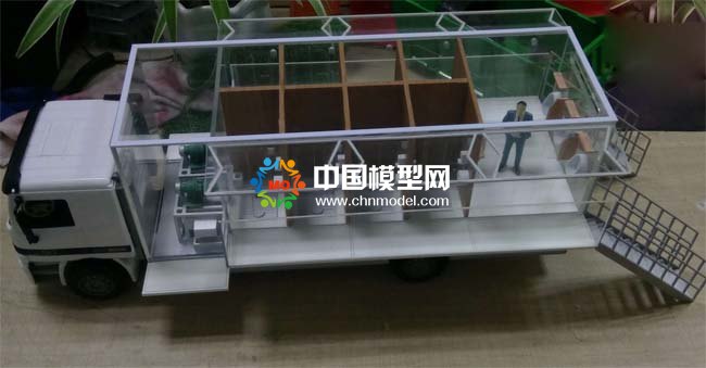 車載移動(dòng)廁所模型