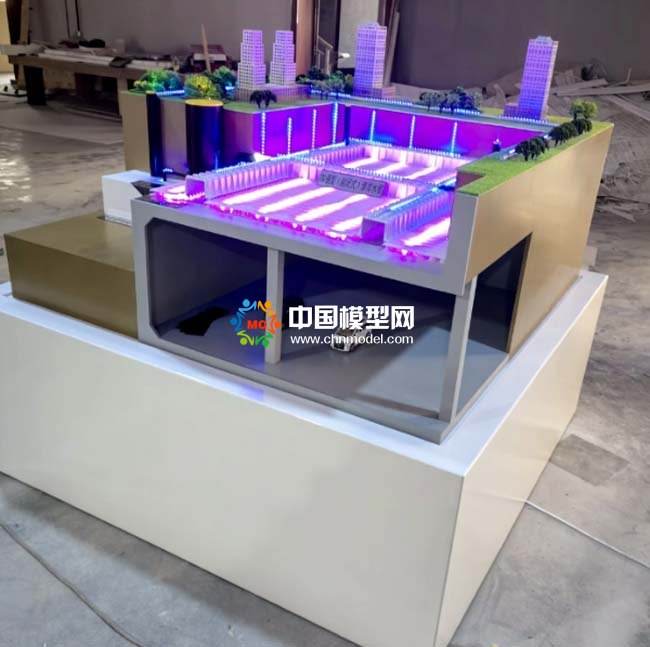車庫屋頂排水系統(tǒng)水沙盤模型